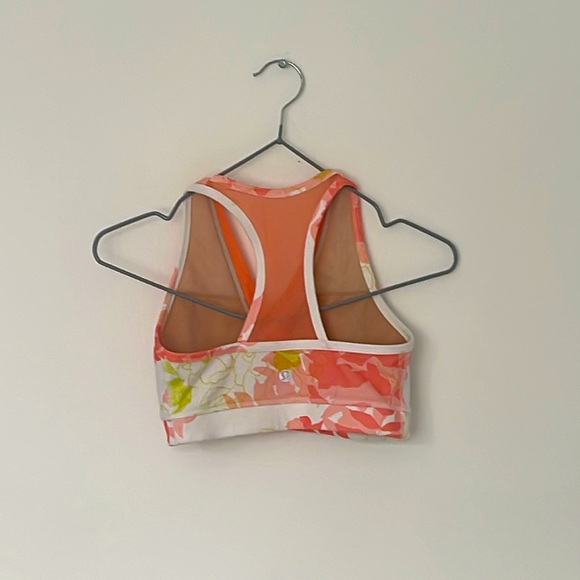 Women's bra top. - Picture 2 of 2